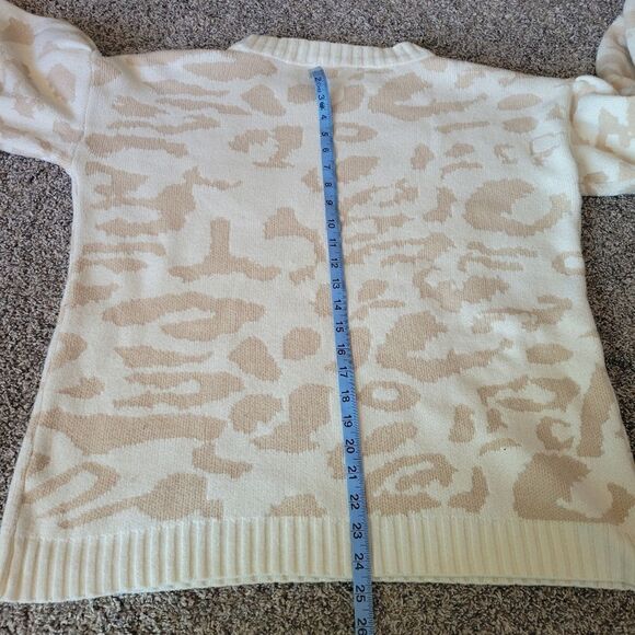 Pink Lily Cream Tan Leopard Print Long Sleeve Round Neck Pullover Sweater Size L - Picture 13 of 15